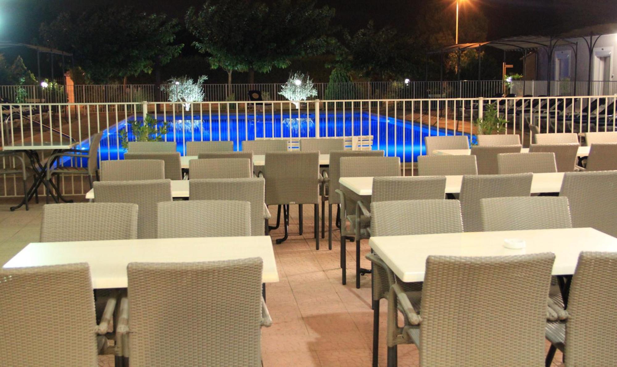 Hotel Saint Louis Ле-Тор Экстерьер фото